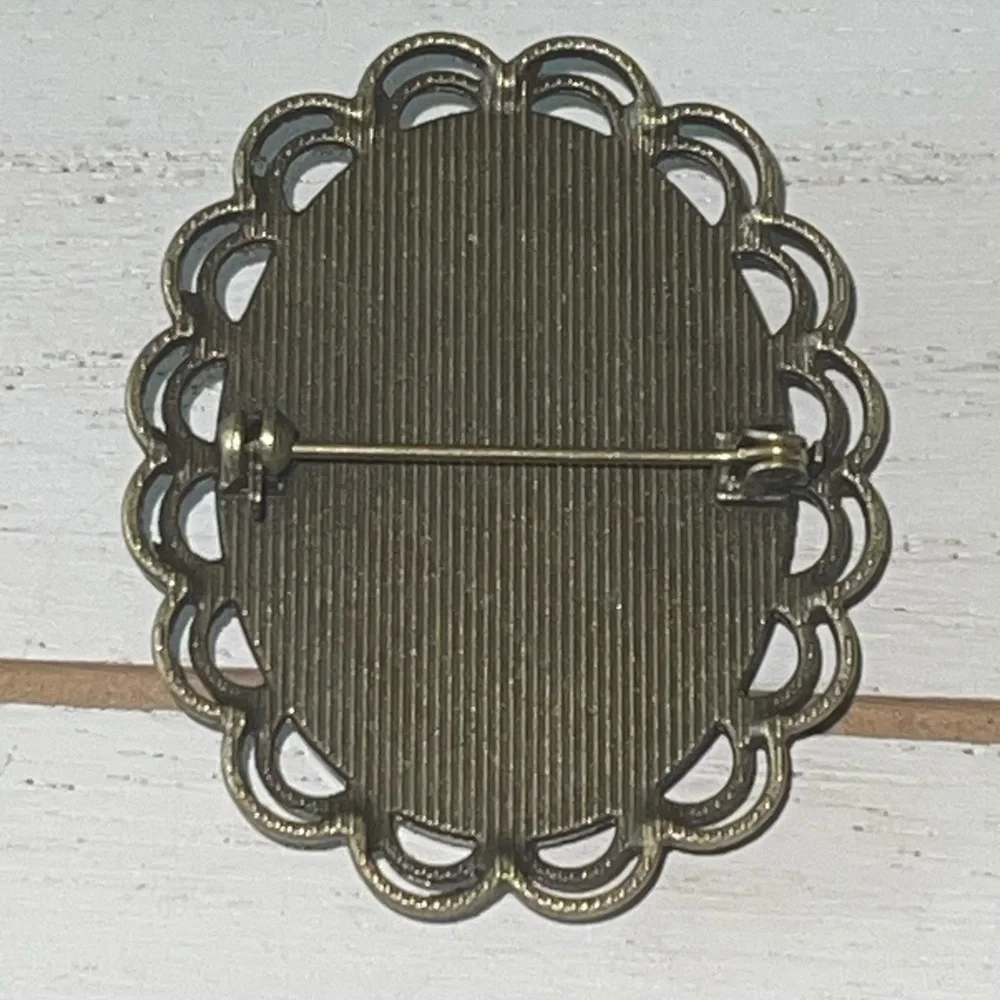 Iridescent Purple, Pink, Woman Victorian, Cameo Statement Brooch, Lapel Pin